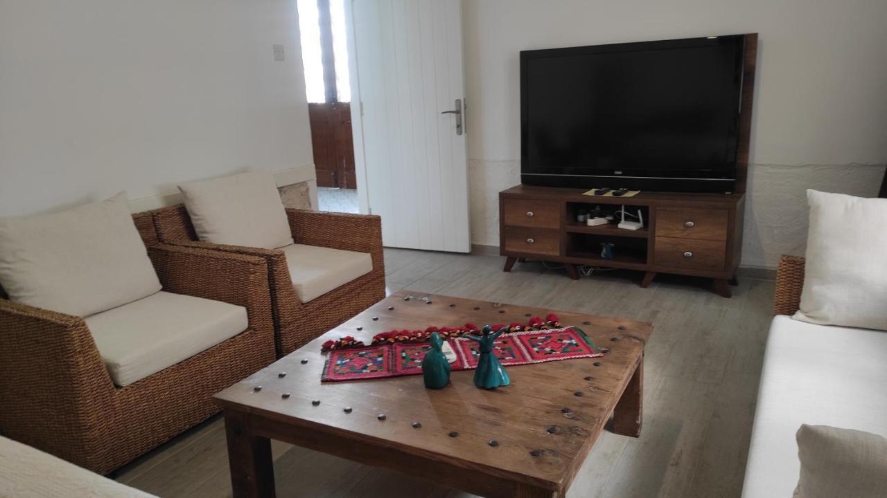 Mystic Guest House Famagusta Фамагуста Екстер'єр фото