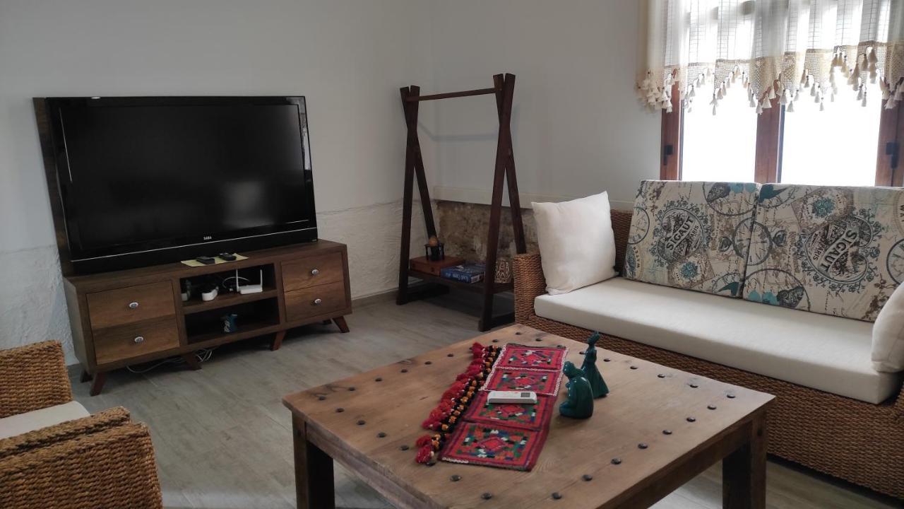 Mystic Guest House Famagusta Фамагуста Екстер'єр фото